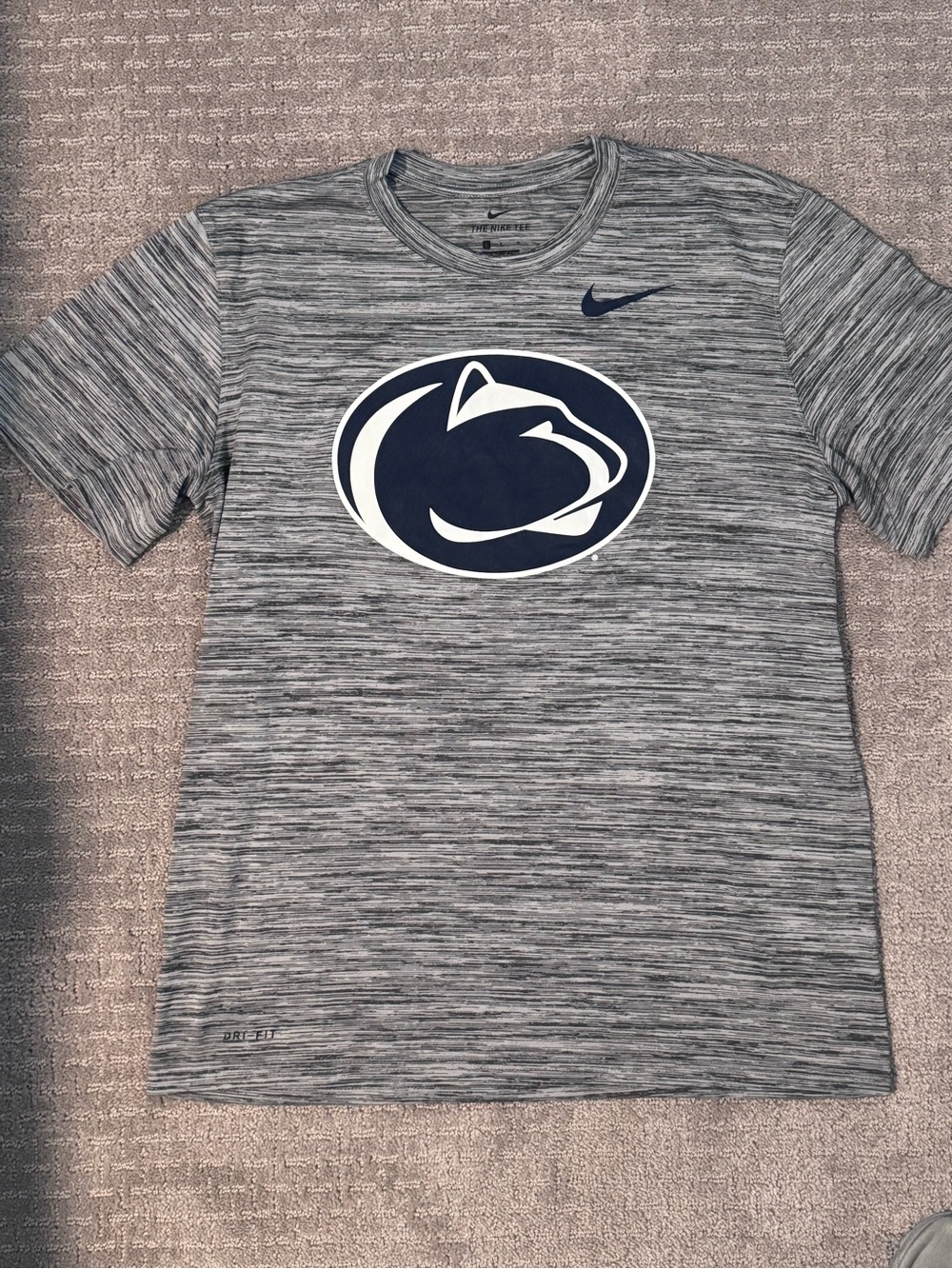 Nike Men’s Heather Gray Penn State Logo Short Sleeve Tee